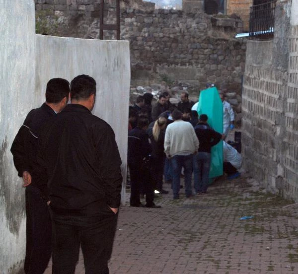 Yargıtay, 12 yaşındaki oğlunu boğarak öldüren babanın cezasını onadı