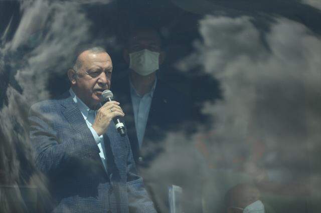 Sel mağduru vatandaşların beklediği haber geldi! Cumhurbaşkanı Erdoğan canlı yayında açıkladı Sel mağduru vatandaşların beklediği haber geldi! Cumhurbaşkanı Erdoğan canlı yayında açıkladı
