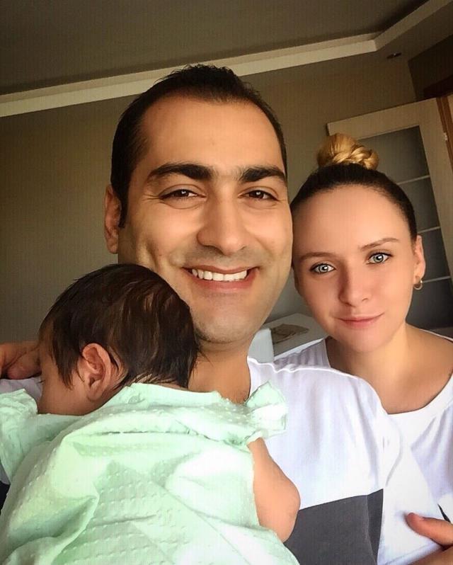 En Son Babalar Duyar dizisinin çocuk oyuncusu Jale Azaklı Özkan, anne oldu! Bebeğiyle pozlarına beğeni yağıyor