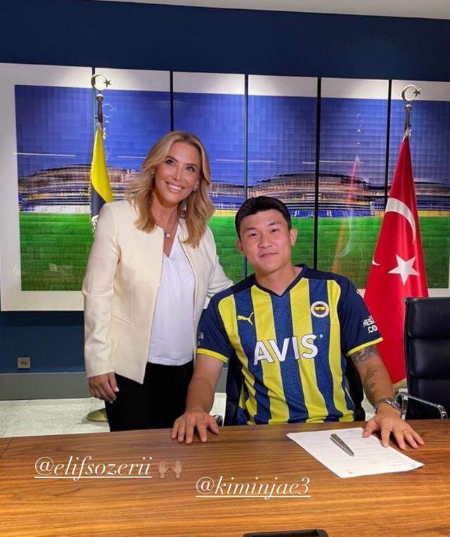 Kim'i tebrik eden Bakambu'nun yaptığı paylaşımlar, F.Bahçe'ye transfer olacağı iddialarını güçlendirdi Kim'i tebrik eden Bakambu'nun yaptığı paylaşımlar, F.Bahçe'ye transfer olacağı iddialarını güçlendirdi