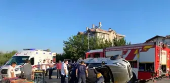 Çubuk'ta iki araç çarpıştı: 4 yaralı