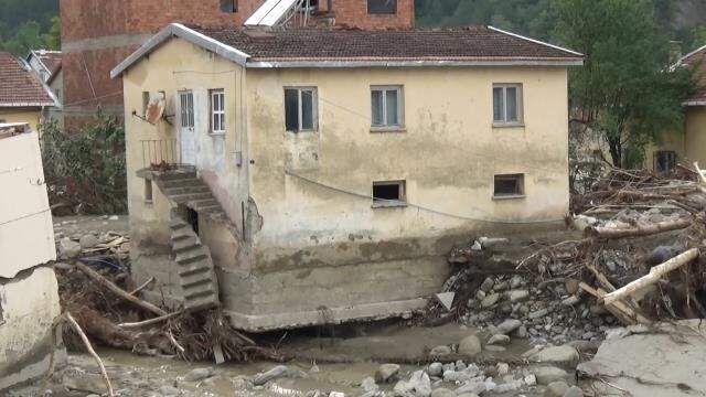 Sel felaketinde son durum! Batı Karadeniz'de 59 vatandaşımız yaşamını yitirdi, 77 kişi kayıp!