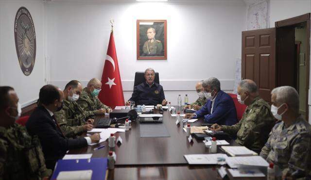 Son Dakika! Cumhurbaşkanı Erdoğan Sıfır noktasındaki birliklere seslendi :Ördüğümüz duvarla giriş-çıkışları engelleyeceğiz Son Dakika! Cumhurbaşkanı Erdoğan Sıfır noktasındaki birliklere seslendi :Ördüğümüz duvarla giriş-çıkışları engelleyeceğiz