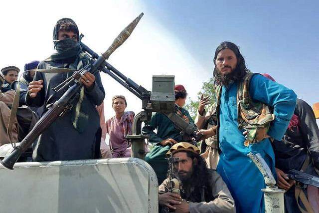 Taliban, Afganistan'ın en büyük hapishanesi Puli Çarhi'deki mahkumları serbest bıraktı Taliban, Afganistan'ın en büyük hapishanesi Puli Çarhi'deki mahkumları serbest bıraktı