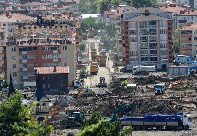 Batı Karadeniz'de sel felaketinin boyutu giderek artıyor! Can kaybı 66'ya çıktı