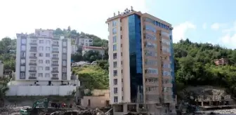 Selde çöken Ölçer Apartmanı'nın müteahhidi adliyeye sevk edildi