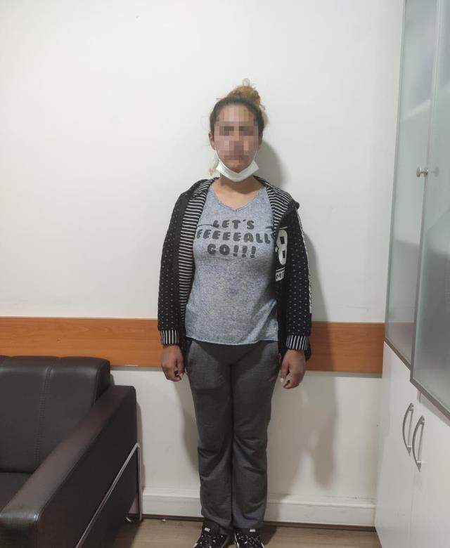 Karnının burnunda olmasına aldırmadı! Hamile kadın, minik çocuğun kumbarasını çaldı Karnının burnunda olmasına aldırmadı! Hamile kadın, minik çocuğun kumbarasını çaldı