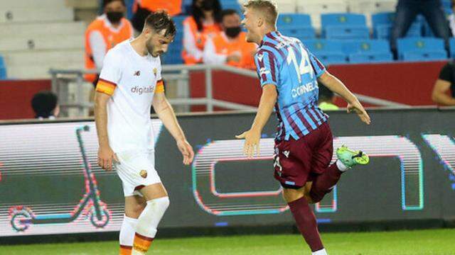 Roma'nın belalısı! Trabzonspor'un yeni transferi Andreas Cornelius'tan 51 saniyede gol Roma'nın belalısı! Trabzonspor'un yeni transferi Andreas Cornelius'tan 51 saniyede gol