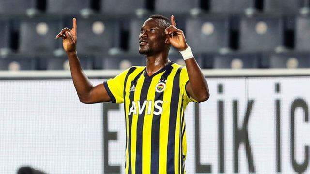 Fenerbahçe, Mame Thiam'ı 1,5 milyon euroya Kayserispor'a sattı Fenerbahçe, Mame Thiam'ı 1,5 milyon euroya Kayserispor'a sattı