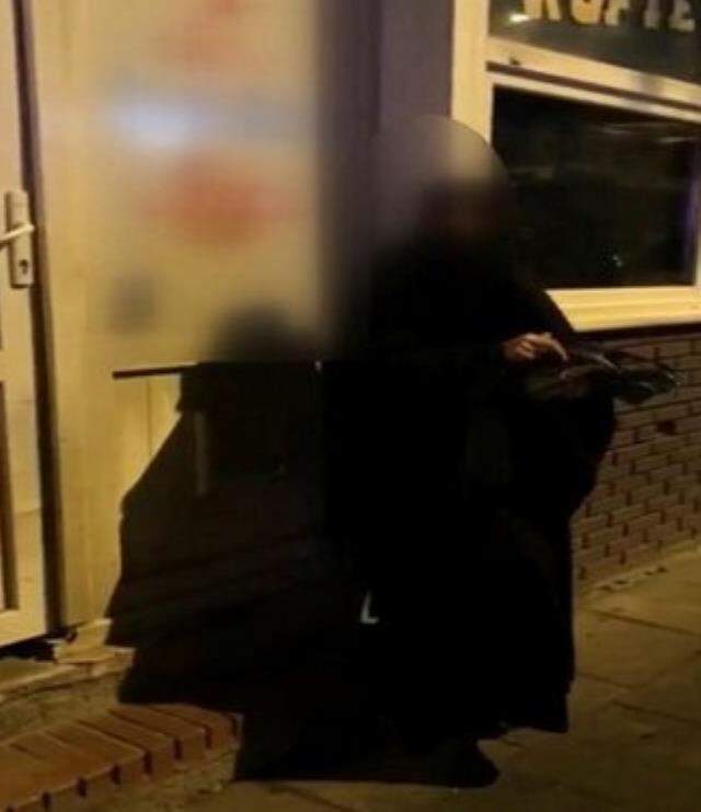 İğrenç görüntüler dehşete düşürmüştü! Kedi yiyen kadınla ilgili savcılık kararını verdi