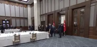 Oktay: 'Hedefimiz 210 milyar dolar civarında ihracata ulaşmaktır'