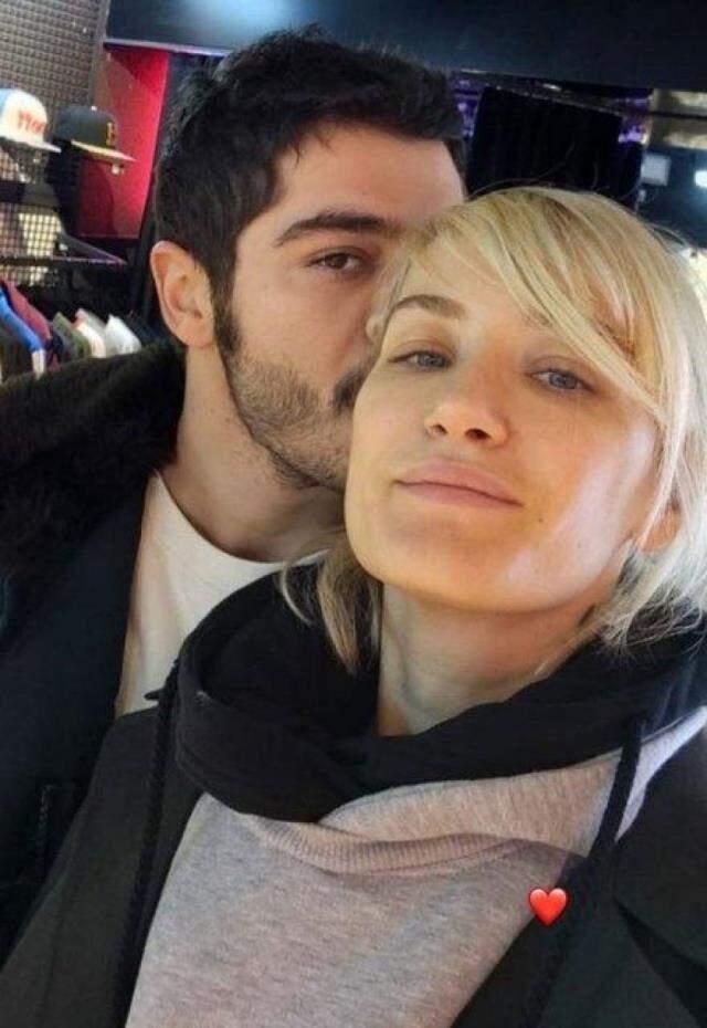 Didem Soydan ve Burak Deniz, ayrılık iddialarına fotoğraflı yanıt verdi