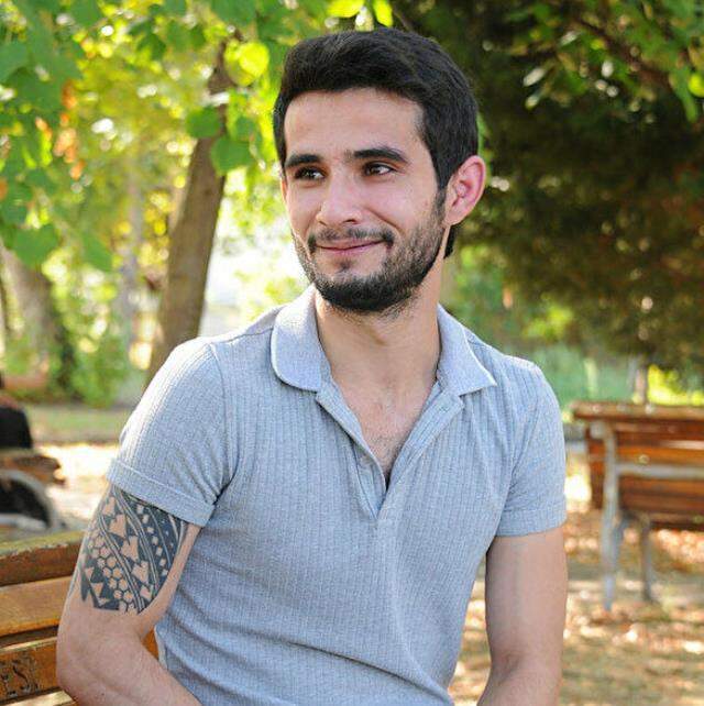 Gökhan Gönül canlı yayında, 'Yanıma gel oğlum' diye seslendiği kardeşiyle yüz yüze görüştü Gökhan Gönül canlı yayında, 'Yanıma gel oğlum' diye seslendiği kardeşiyle yüz yüze görüştü