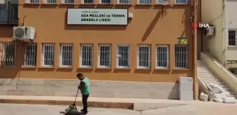 Kuşadası Belediyesi okulları yeni eğitim yılına hazırlıyor