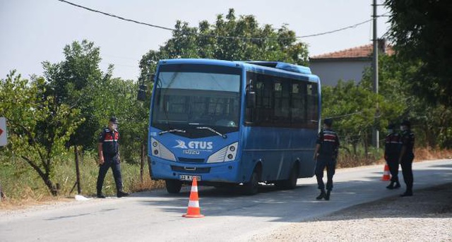 Yunanistan'ın sınır kapısını açtığı söylentisini duyan Afgan göçmenler Edirne'ye akın etti