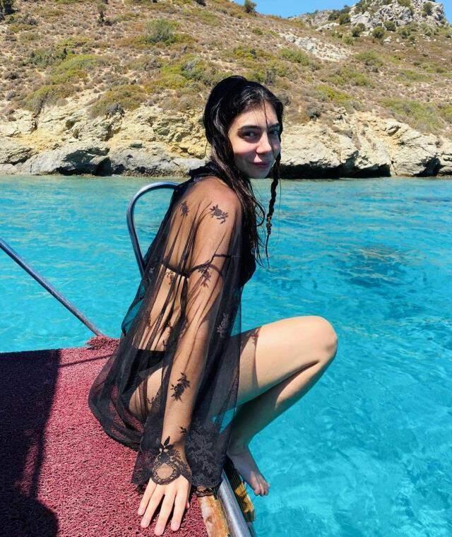 Alemin Kıralı'nın Oben'i sosyal medyadan paylaştığı fotoğraflarla kendisine hayran bıraktı