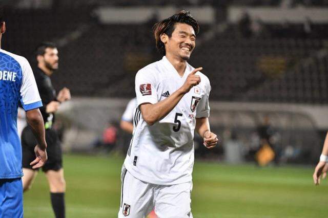 Fenerbahçe'nin yeni transferi Hidemasa Morita, yarın 17.25'te İstanbul'da olacak Fenerbahçe'nin yeni transferi Hidemasa Morita, yarın 17.25'te İstanbul'da olacak