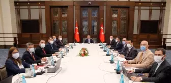 Cumhurbaşkanı Yardımcısı Oktay başkanlığında 'Yerli Aşı Çalışmaları Değerlendirme Toplantısı' yapıldı