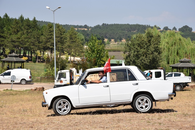 45 bin lira veren oldu satmadı! İlk sahibi olduğu 46 yaşındaki 'Hacı Murat'a gözü gibi bakıyor 45 bin lira veren oldu satmadı! İlk sahibi olduğu 46 yaşındaki 'Hacı Murat'a gözü gibi bakıyor