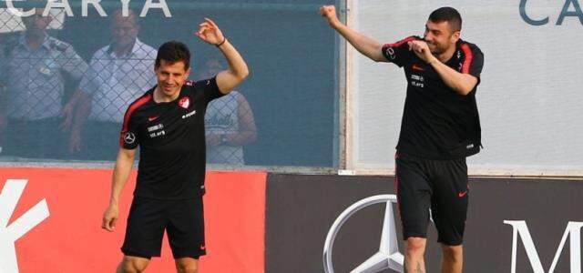Şenol Güneş'in Emre Belözoğlu hayali suya düştü Şenol Güneş'in Emre Belözoğlu hayali suya düştü