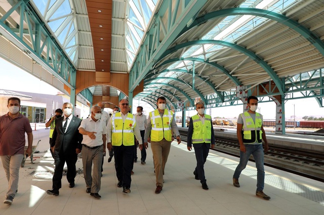 Ankara-Sivas yüksek hızlı tren hattı açılışa hazırlanıyor! 12 saatlik yol 2 saate düşecek Ankara-Sivas yüksek hızlı tren hattı açılışa hazırlanıyor! 12 saatlik yol 2 saate düşecek