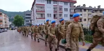 Son dakika: KASTAMONU - Sel afeti nedeniyle Bozkurt'ta görev yapan komandoların bir bölümü ilçeden ayrıldı