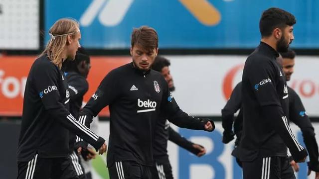 Beşiktaş, Ljajic ile sözleşmeyi feshetti! Sırp futbolcu, Pjanic için giderayak kolaylık yaptı