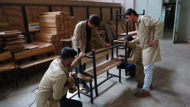 Fabrika gibi okul! Yıllık cirosu 1 milyon lira Fabrika gibi okul! Yıllık cirosu 1 milyon lira