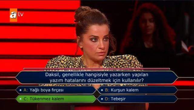 Milyoner'de tuhaf anlar! Kenan çareyi 'Hepimizin gözü önünde oldu' diyerek buldu Milyoner'de tuhaf anlar! Kenan çareyi 'Hepimizin gözü önünde oldu' diyerek buldu