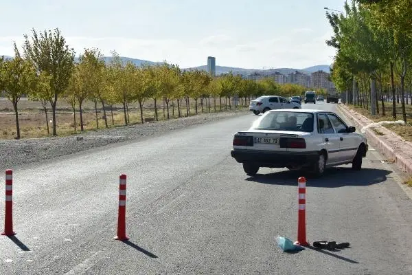 Almanya'da yaşayan Türk vatandaşı, Konya'daki arsasından geçen yolu kapattı