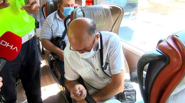 Aşı ve PCR testi zorunluluğu sonrası denetimler sıklaştı! Yolcular tek tek otobüslerden indirildi