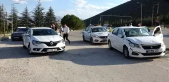 Isparta'da 4 araç birbirine girdi