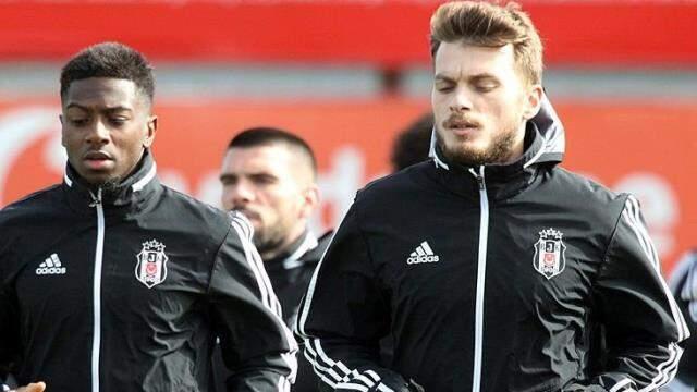 Beşiktaş'ta ayrılmayan üç futbolcuya ibretlik kısıtlamalar! Otoparkı kullanmak bile yasak Beşiktaş'ta ayrılmayan üç futbolcuya ibretlik kısıtlamalar! Otoparkı kullanmak bile yasak