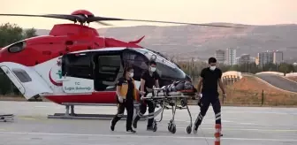 Kazada yaralandı, ambulans helikopterle hastaneye sevk edildi