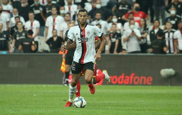 Josef'in performansı yorumcu Volkan Demirel'i şaşırttı: Bizdeyken böyle değildi
