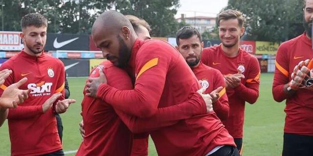 Kerem Aktürkoğlu'nun derdi bitmiyor! Trabzonspor taraftarından yakışıksız tezahürat