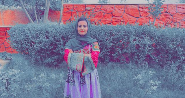 Afgan kadınlar #KıyafetimeDokunma kampanyası ile Taliban'a karşılık veriyor