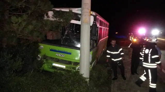 Kazada yaralanan otobüs sürücüsü 'Benim çalışmam lazım' diyerek ambulanstan inmek istedi