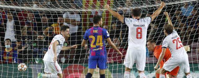 Messi'siz Barcelona'dan 24 sene sonra skandal başlangıç! İsabetli şut atamadan kaybettiler Messi'siz Barcelona'dan 24 sene sonra skandal başlangıç! İsabetli şut atamadan kaybettiler