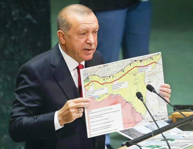 Mültecilerin geri dönüşü için 3 plan gündemde: Güvenli koridor, briket evlerin yaygınlaştırılması ve kamp şartlarının iyileştirilmesi Mültecilerin geri dönüşü için 3 plan gündemde: Güvenli koridor, briket evlerin yaygınlaştırılması ve kamp şartlarının iyileştirilmesi