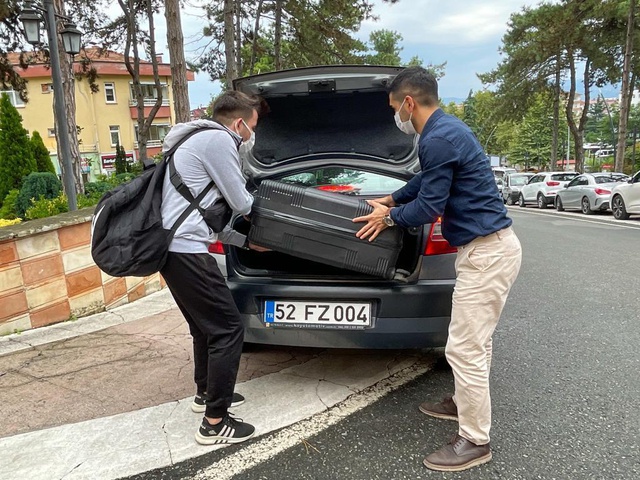 Ordu'da kalacak yeri olmayan öğrenciler, Vali Sonel'in girişimleriyle kiralanan otellerde misafir edilecek Ordu'da kalacak yeri olmayan öğrenciler, Vali Sonel'in girişimleriyle kiralanan otellerde misafir edilecek