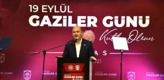 Bakan Soylu, Sivas'ta şehit annesinin cenazesine katıldı (2)