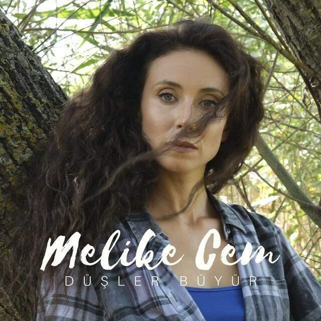 MELİKE CEM 'DÜŞLER BÜYÜR' ALBÜMÜ VE FARKLI SES RENGİ İLE DİNLEYENLERİ MASALSI BİR YOLCULUĞA DAVET EDİYOR