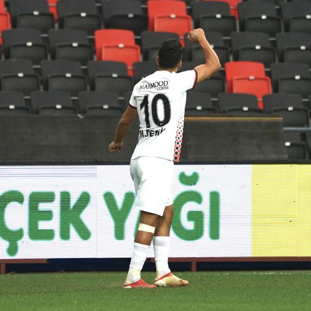 Erol Bulut'un takımı Gaziantep'in attığı gol, Türk futbol tarihine geçti