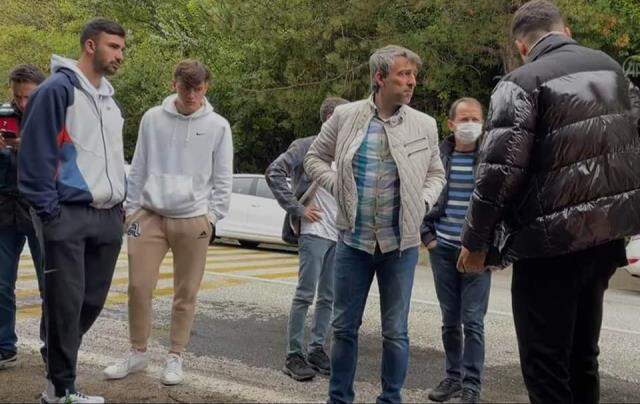 Lüks araçla kahvaltıya giden Bolusporlu futbolcular ormana uçtu! Lüks araçla kahvaltıya giden Bolusporlu futbolcular ormana uçtu!