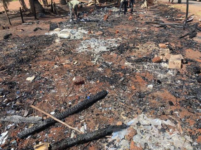 Ülkeyi kana bulayan saldırı! Sığır hırsızları ile köylüler arasındaki çatışmada en az 46 kişi öldü