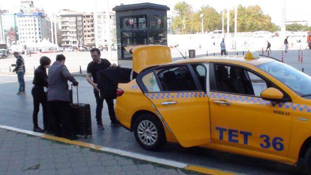 Bu da kısa mesafe taksici! Yolcuyu 'Uzak' diyerek taksiye almadı