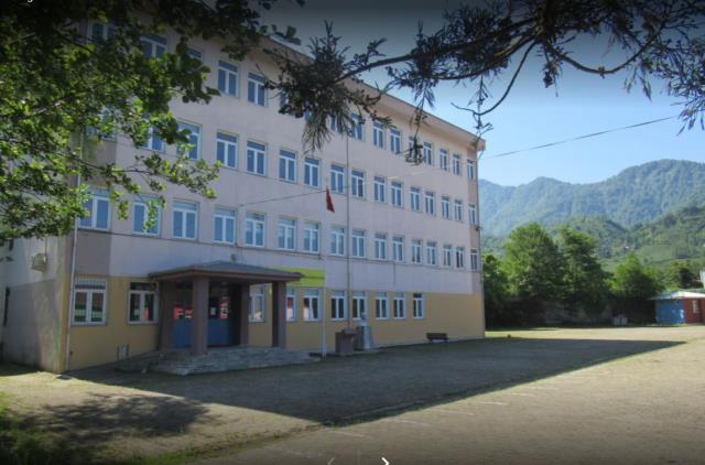 Valilik 'kaymakam öğretmeni sınıftan kovdu' iddiasını doğruladı: Kaymakama gerekli tembihat yapıldı