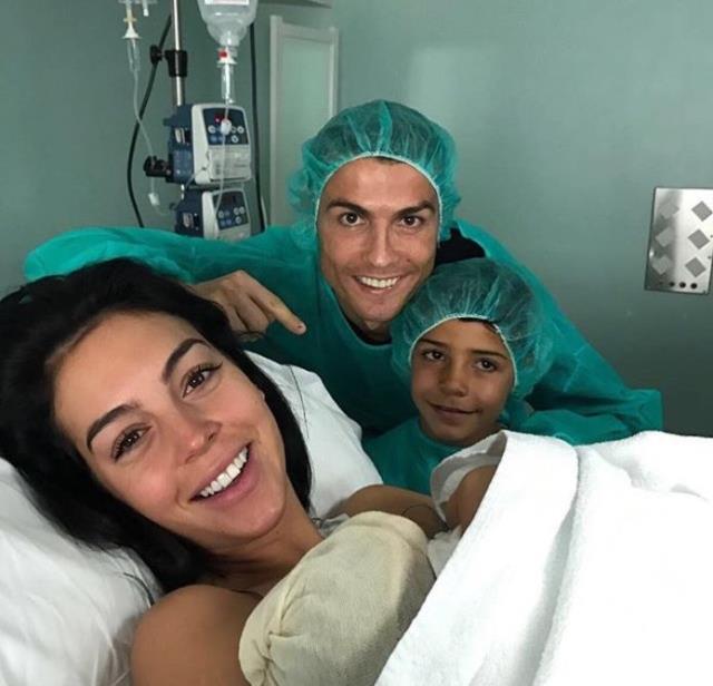 Kaynana-gelin çatışması! Ronaldo'nun evliliğine annesinden izin yok