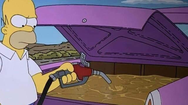 Simpsons dizisi yine bildi! Birleşik Krallık'taki yakıt krizine 11 yıl önceki bölümde yer vermişler